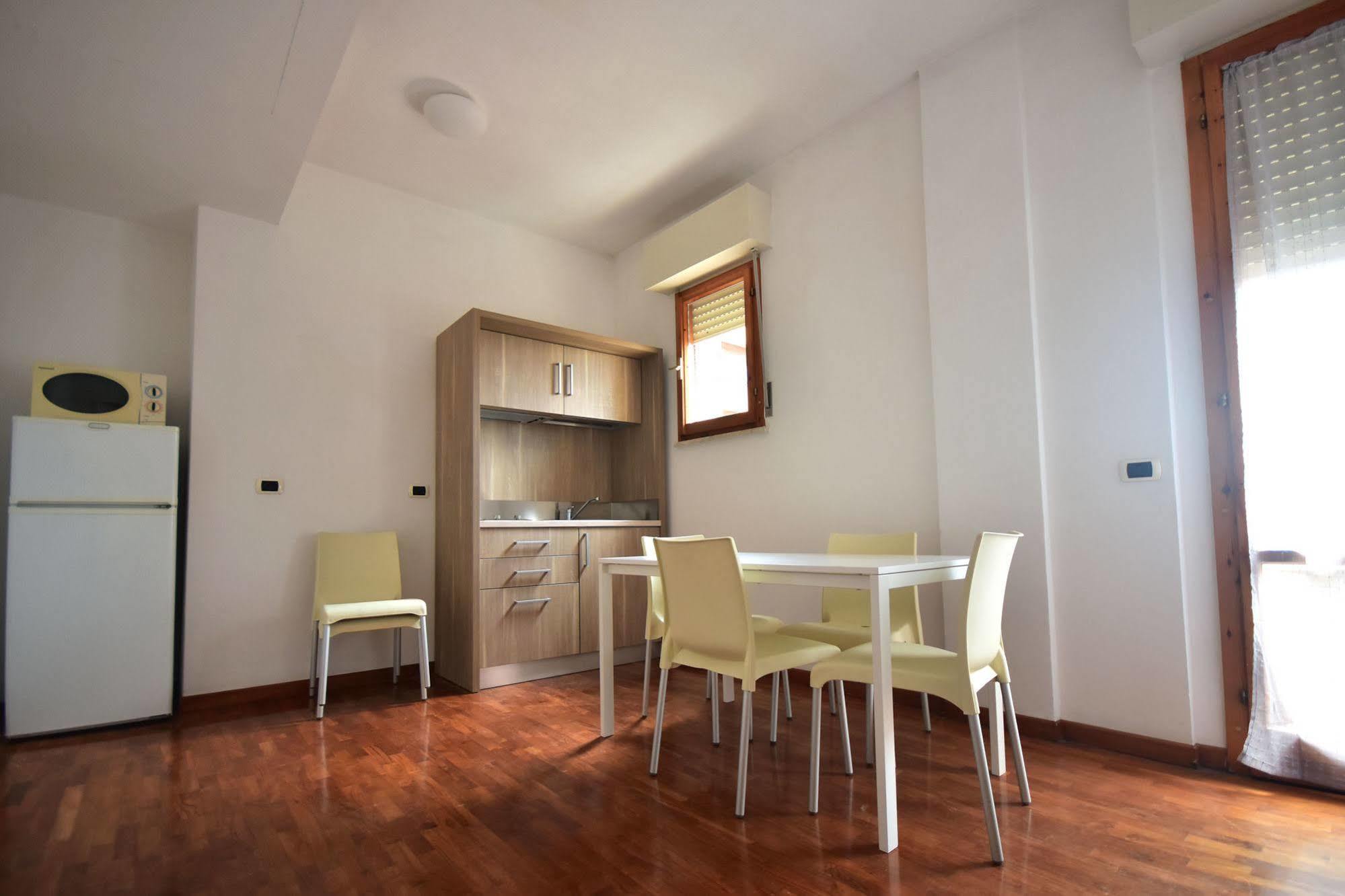 Residence Avana セニガッリア エクステリア 写真